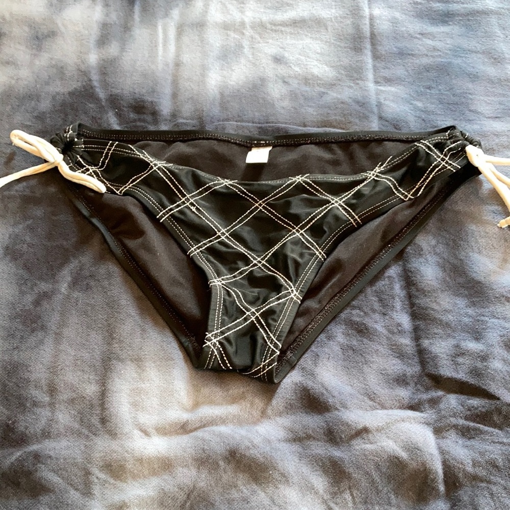 Bikini bottoms